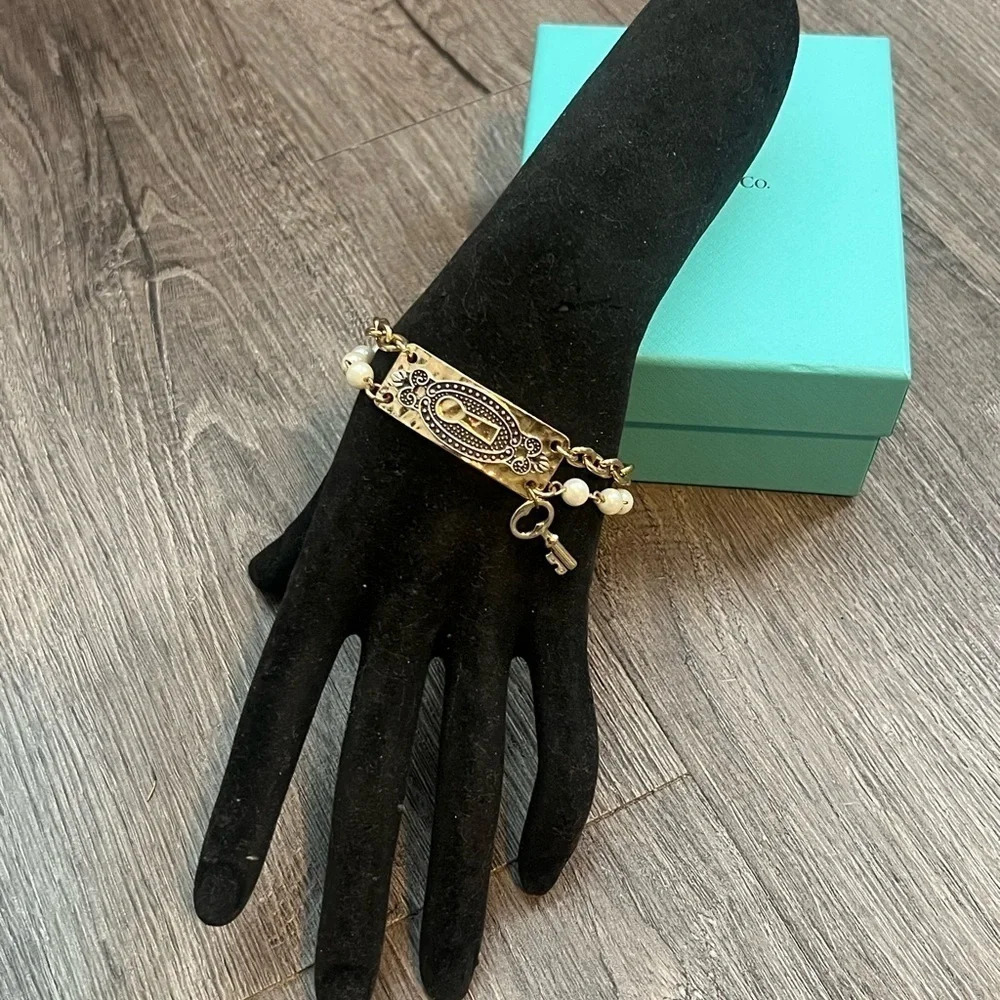 Lock and Key Gold Tone and Pearl Bracelet - Picture 2 of 12